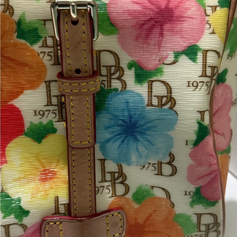 Dooney & Bourke Hibiscus Floral Barrel Satchel – Rare Vintage Colorful Beauty - Picture 3 of 10